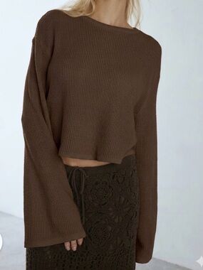 Urban renewal.Dark Brown Knit Sweater